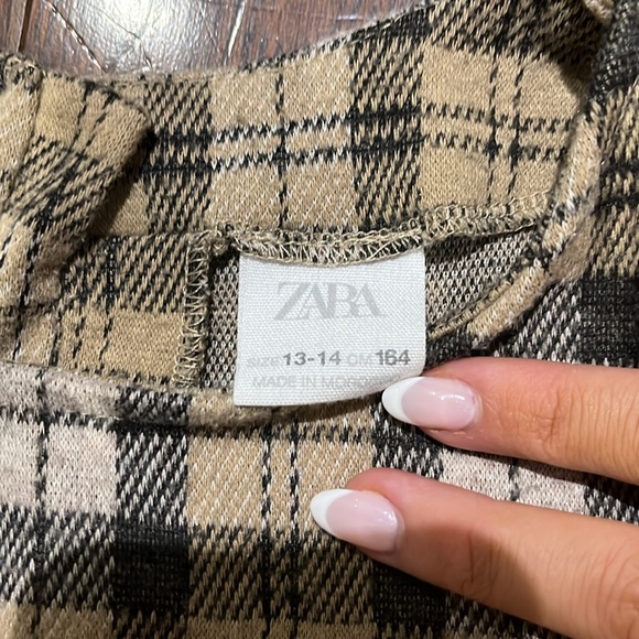 Cute Zara romper!! - Picture 2 of 2